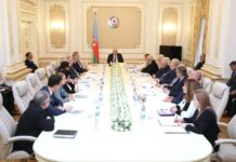 Prezidentliyə namizədliyi təsdiq olunmuş şəxslərin səlahiyyətli nümayəndələri qeydə alınıb Mərkəzi Seçki Komissiyasının (MSK) iclası