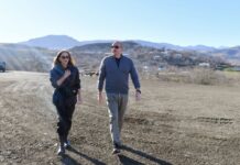 Prezident İlham Əliyev və birinci xanım Mehriban Əliyeva Xocavənd rayonunun Qırmızı Bazar qəsəbəsində olublar Prezident İlham Əliyev və birinci xanım Mehriban Əliyeva Xocavənd rayonunun Qırmızı Bazar qəsəbəsində olublar