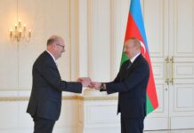 Prezident İlham Əliyev Lüksemburqun Azərbaycanda yeni təyin olunmuş səfirini qəbul edib Azərbaycan Respublikasının Prezidenti İlham Əliyev yanvarın 7-də Lüksemburq Böyük Hersoqluğunun ölkəmizdə yeni təyin olunmuş fövqəladə və səlahiyyətli səfiri Alain de Muyserin etimadnaməsini qəbul edib