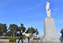 Prezident İlham Əliyev Neftçala rayonuna səfər edib Prezident İlham Əliyev Neftçala rayonuna səfər edib