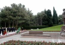 Hulusi Akar Azərbaycana gəlib Türkiyə Böyük Millət Məclisinin (TBBM) Milli müdafiə komitəsinin sədri Hulusi Akar