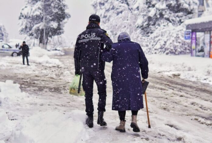 polis gücləndirilmiş iş rejimində