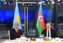 Ali qonağın şərəfinə dövlət ziyafəti “Gülüstan” sarayında Azərbaycan Respublikasının Prezidenti İlham Əliyevin adından Qazaxıstan Respublikasının Prezidenti Kasım-Jomart Tokayevin şərəfinə dövlət ziyafəti verilib