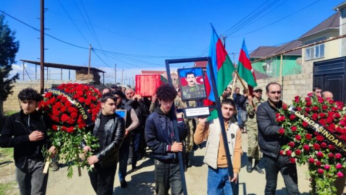 Xocalı soyqırımı zamanı itkin düşmüş şəxslərdən Akif Seydulla oğlu Mahmudovun dəfn mərasimi