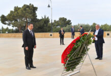 Qırğızıstan Prezidenti Sadır Japarov Bakıda şəhidlərin xatirəsini anıb Qırğızıstan Prezidenti Sadır Japarov Bakıda şəhidlərin xatirəsini anıb