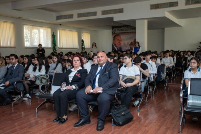 “Gənc nəslin bərpa olunan enerji mənbələri haqqında maarifləndirilməsi” mövzusunda görüş