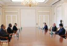 Prezident İlham Əliyev Tuvalunun general-qubernatorunu, Tonqanın Baş nazirini və Baham Adaları Birliyinin xarici işlər nazirini qəbul edib Prezident İlham Əliyev Tuvalunun general-qubernatorunu, Tonqanın Baş nazirini və Baham Adaları Birliyinin xarici işlər nazirini qəbul edib