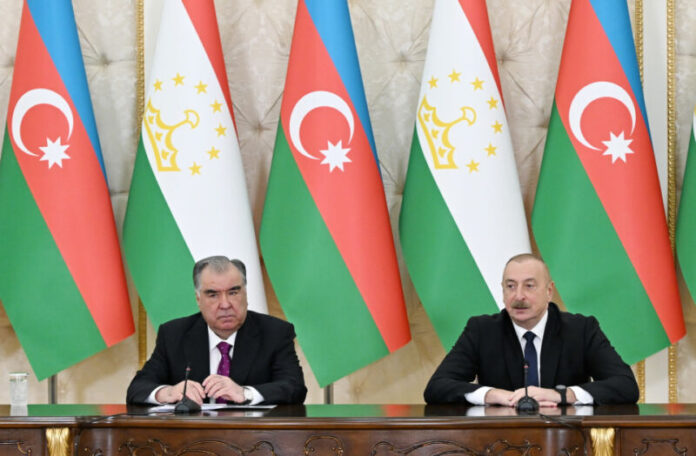 Mayın 23-də Azərbaycan Respublikasının Prezidenti İlham Əliyev və Tacikistan Respublikasının Prezidenti Emoməli Rəhmon mətbuata bəyanatlarla çıxış ediblər