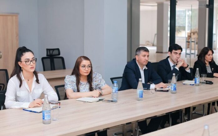 Elm və Təhsil Nazirliyi yanında İctimai Şura