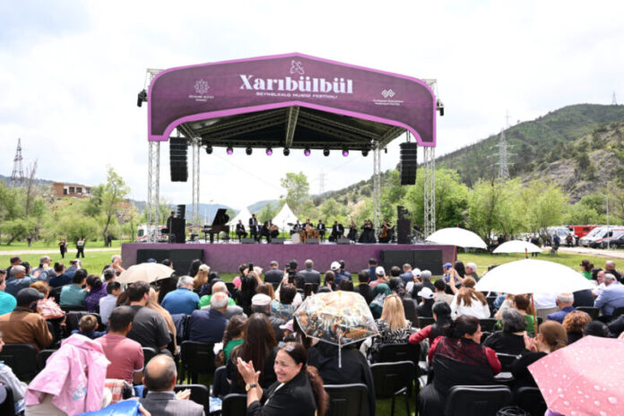 “Xarıbülbül” festivalı