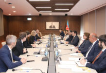 UNEP-in icraçı direktoru Azərbaycanda “yaşıl” iqtisadiyyata keçidlə bağlı görülən işlər haqqında məlumatlandırılıb İqtisadiyyat nazirinin birinci müavini Elnur Əliyev BMT Baş katibinin müavini və Ətraf Mühit Proqramının (UNEP) icraçı direktoru İnger Andersenlə görüşüb