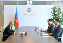 Mikayıl Cabbarov üçüncü “Yüksəliş” müsabiqəsinin qalibləri ilə görüşüb İqtisadiyyat naziri Mikayıl Cabbarov üçüncü “Yüksəliş” müsabiqəsinin qalibləri Fərid İsayev və Əsəd Qurbanzadə ilə Mentorluq proqramı çərçivəsində növbəti görüş keçirib