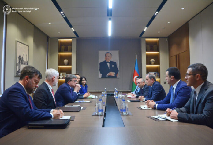 Azərbaycanın xarici işlər naziri Ceyhun Bayramov ölkəmizdə səfərdə olan ABŞ Dövlət katibinin Avropa və Avrasiya məsələləri üzrə köməkçisi Ceyms O’Brayn ilə görüşüb
