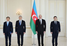 Prezident İlham Əliyev Qırğız Respublikasının ölkəmizdə yeni təyin olunmuş səfirinin etimadnaməsini qəbul edib Azərbaycan Respublikasının Prezidenti İlham Əliyev iyulun 1-də Qırğız Respublikasının ölkəmizdə yeni təyin olunmuş fövqəladə və səlahiyyətli səfiri Maksat Mamıtkanovun etimadnaməsini qəbul edib
