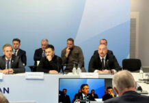 Prezident İlham Əliyev “Avropa Siyasi Birliyi”nin 4-cü Zirvə toplantısı çərçivəsində “Enerji və bağlantı” mövzusunda dəyirmi masada çıxış edib Prezident İlham Əliyev “Avropa Siyasi Birliyi”nin 4-cü Zirvə toplantısı çərçivəsində “Enerji və bağlantı” mövzusunda dəyirmi masada çıxış edib