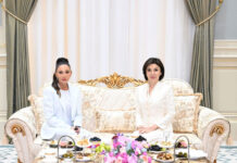 Azərbaycanın və Özbəkistanın birinci xanımları Daşkənddə görüşüblər Azərbaycan Respublikasının birinci xanımı Mehriban Əliyeva və Özbəkistan Respublikasının birinci xanımı Ziroatxon Mirziyoyeva