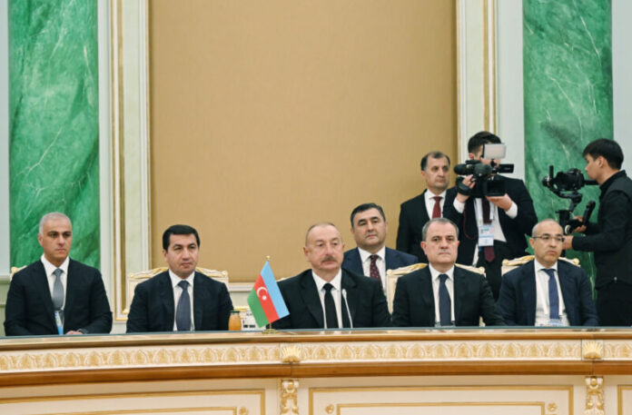 Prezident İlham Əliyev Astanada Mərkəzi Asiya və Azərbaycan Respublikasının Dövlət Başçılarının görüşündə çıxış edib