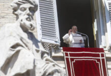 Papa Fransisk Yaxın Şərqdə sülhün zəruriliyini bildirib Roma Katolik Kilsəsinin rəhbəri Papa Fransisk