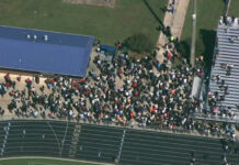 ABŞ-da məktəbdə baş verən atışma nəticəsində 4 nəfər ölüb ABŞ-da məktəbdə baş verən atışma