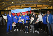 Dünya çempionu olan güləş üzrə Azərbaycan millisi Vətənə dönüb Dünya çempionu olan güləş üzrə Azərbaycan millisi