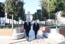 Prezident İlham Əliyev Bakı Dəmiryol Vağzalının və metronun “28 May” stansiyasının qarşısında aparılmış abadlıq və yenidənqurma işlərindən sonra yaradılan şəraitlə tanış olub Prezident İlham Əliyev Bakı Dəmiryol Vağzalının və metronun “28 May” stansiyasının qarşısında aparılmış abadlıq və yenidənqurma işlərindən sonra yaradılan şəraitlə tanış olub