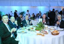 COP29-un Liderlər Sammitində iştirak edən nümayəndə heyətlərinin şərəfinə Heydər Əliyev Mərkəzində ziyafət verilib COP29-un Liderlər Sammitində iştirak edən nümayəndə heyətlərinin şərəfinə Heydər Əliyev Mərkəzində ziyafət verilib