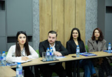 Dövlət Komitəsində sosial media blogerləri ilə görüş keçirilib Dövlət Komitəsində sosial media blogerləri ilə görüş keçirilib