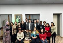 “Humayun” sosial problemlərin həllinə kömək ictimai birliyi əlilliyi olan şəxslər üçün yeni il şənliyi təşkil edib “Humayun” sosial problemlərin həllinə kömək ictimai birliyi əlilliyi olan şəxslər üçün yeni il şənliyi təşkil edib