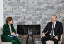 Prezident İlham Əliyev Davosda Avropa Yenidənqurma və İnkişaf Bankının prezidenti ilə görüşüb Azərbaycan Respublikasının Prezidenti İlham Əliyev yanvarın 22-də Davosda qarşı tərəfin müraciəti əsasında Avropa Yenidənqurma və İnkişaf Bankının (AYİB) prezidenti Odile Reno-Basso ilə görüşüb