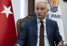 Türkiyənin hakim partiyası PKK terrorçularının tərksilah olmaları ilə bağlı çağırışı şərh edib Türkiyənin Ədalət və İnkişaf Partiyasının (AKP) sədr müavini Efkan Ala