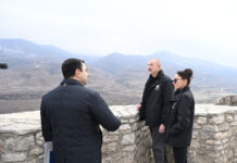 Prezident İlham Əliyev Əsgəran qala-kompleksinin konsepsiya layihəsi ilə tanış olub Azərbaycan Respublikasının Prezidenti İlham Əliyev və birinci xanım Mehriban Əliyeva fevralın 18-də Əsgəran qala-kompleksinin konsepsiya layihəsi ilə tanış olublar