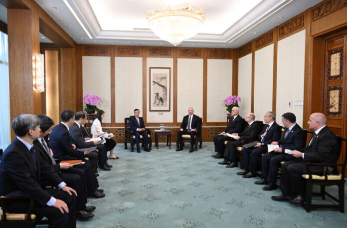 Prezident İlham Əliyev Pekində “China Energy Engineering Corporation Limited” şirkətinin sədri ilə görüşüb