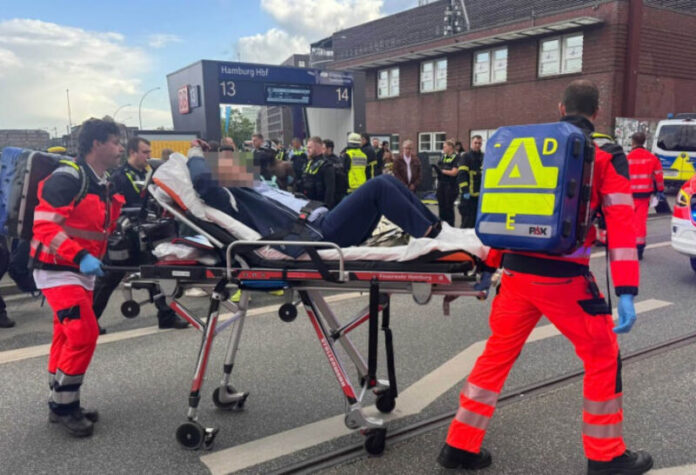 Hamburq dəmir yolu vağzalında bıçaqlı hücum