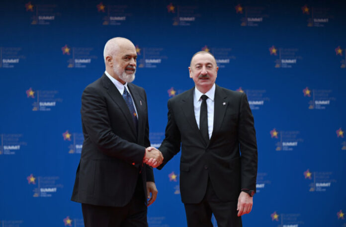 Albaniya Respublikasının Baş naziri Edi Rama və Azərbaycan Prezidenti İlham Əliyev