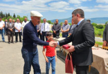 Xocalıya köçən ailələrə mənzillərinin açarları təqdim olunub Xocalıya köçən ailələrə mənzillərinin açarları təqdim olunub