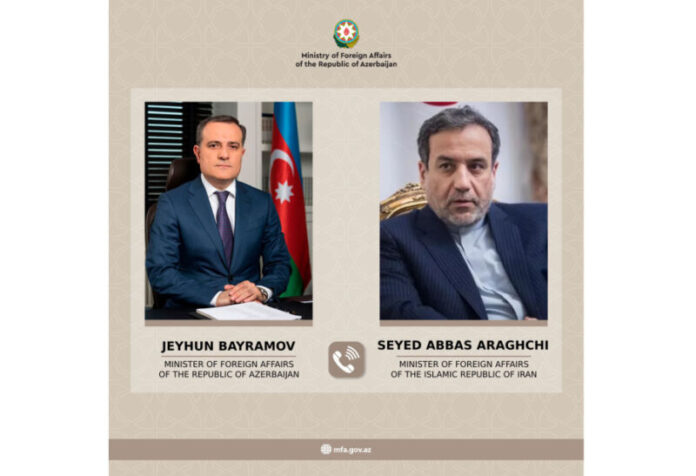 Azərbaycan Respublikasının xarici işlər naziri Ceyhun Bayramov ilə İran İslam Respublikasının xarici işlər naziri Seyid Abbas Ərağçi