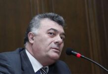 Ermənistanda keçmiş deputat hakimiyyəti ələ keçirmək çağırışlarına görə saxlanılıb Ruben Akopyan
