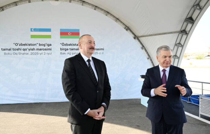 Azərbaycan Respublikasının Prezidenti İlham Əliyev və Özbəkistan Respublikasının Prezidenti Şavkat Mirziyoyev iyulun 2-də Bakıda “Özbəkistan” parkının təməlini qoyublar