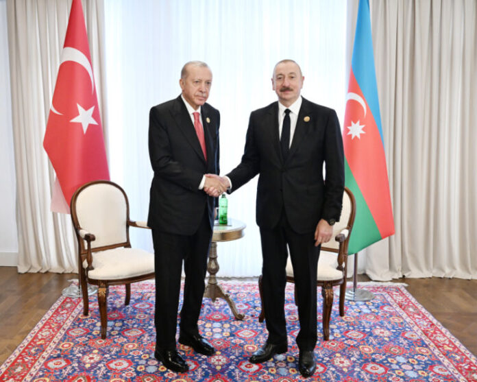 Azərbaycan Respublikasının Prezidenti İlham Əliyev iyulun 4-də Xankəndidə Türkiyə Respublikasının Prezidenti Rəcəb Tayyib Ərdoğanla görüşüb