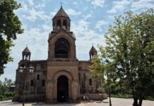 BMT Ermənistanda hakimiyyətlə kilsə arasında fikir ayrılıqlarının qanunla həll olunacağına ümid edir kilsə