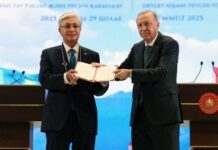 Qazaxıstan Prezidenti Türkiyənin ən yüksək dövlət mükafatı ilə təltif edilib