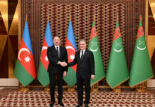 Azərbaycan Prezidenti İlham Əliyevin Türkmənistan Xalq Məsləhətinin sədri ilə təkbətək görüşü olub Avqustun 22-də Türkmənbaşı şəhərində Azərbaycan Respublikasının Prezidenti İlham Əliyevin Türkmənistan Xalq Məsləhətinin sədri Qurbanqulu Berdiməhəmmədov ilə təkbətək görüşü olub