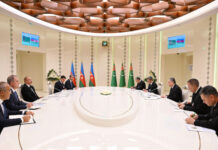 Azərbaycan Prezidenti İlham Əliyevin Türkmənistan Xalq Məsləhətinin sədri ilə geniş tərkibdə görüşü olub Azərbaycan Prezidenti İlham Əliyevin Türkmənistan Xalq Məsləhətinin sədri ilə geniş tərkibdə görüşü olub