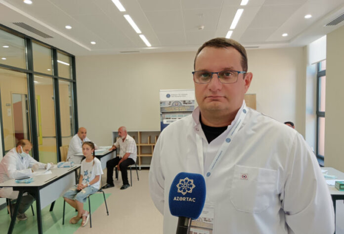 Azərbaycan Tibb Universitetinin Tədris Stomatoloji Klinikasının direktoru İmran Ağayev
