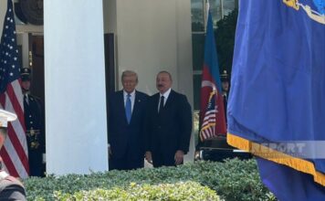 Tramp: Azərbaycanla strateji tərəfdaşlığımızı möhkəmləndirəcəyik Vaşinqtonda ABŞ Prezidenti Donald Trampla Azərbaycanın Prezidenti İlham Əliyev arasında ikitərəfli görüş