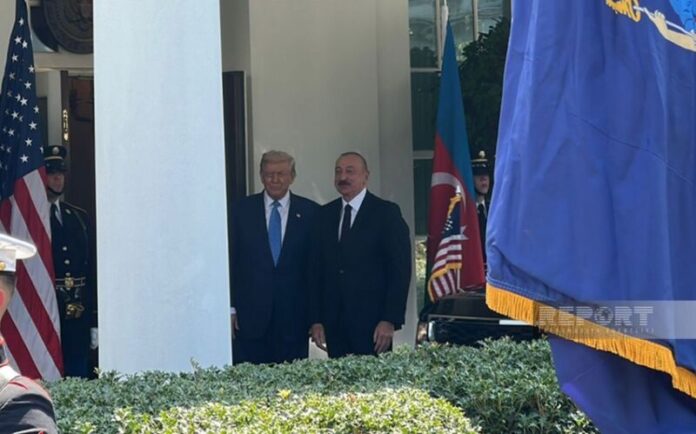 Vaşinqtonda ABŞ Prezidenti Donald Trampla Azərbaycanın Prezidenti İlham Əliyev arasında ikitərəfli görüş