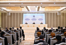 Yüksəksəviyyəli görüşün yekunlarına dair mətbuata birgə bəyanat Avqustun 22-də Türkmənbaşı şəhərində Azərbaycan Respublikasının Prezidenti İlham Əliyev, Türkmənistan Xalq Məsləhətinin sədri Qurbanqulu Berdiməhəmmədov və Özbəkistan Respublikasının Prezidenti Şavkat Mirziyoyev Türkmənistan, Azərbaycan Respublikası və Özbəkistan Respublikası arasında yüksəksəviyyəli görüşün yekunlarına dair mətbuata birgə bəyanatla çıxış ediblər