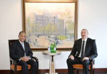 Prezident İlham Əliyev Nyu-Yorkda ABŞ Ticarət Palatasının baş vitse-prezidenti ilə görüşüb Sentyabrın 24-də Azərbaycan Respublikasının Prezidenti İlham Əliyevin Nyu-Yorkda ABŞ Ticarət Palatasının baş vitse-prezidenti Kuş Çoksi ilə görüşü olub