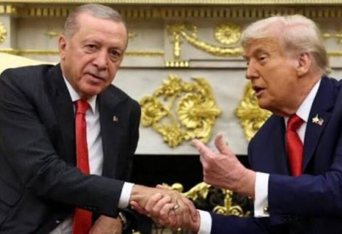 Türkiyə Cümhuriyyətinin Prezidenti Rəcəb Tayyib Ərdoğan və ABŞ Prezidenti Donald Tramp