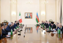 Azərbaycan Prezidenti İlham Əliyevin İtaliya Prezidenti Sercio Mattarella ilə geniş tərkibdə görüşü olub Azərbaycan Prezidenti İlham Əliyevin İtaliya Prezidenti Sercio Mattarella ilə geniş tərkibdə görüşü olub